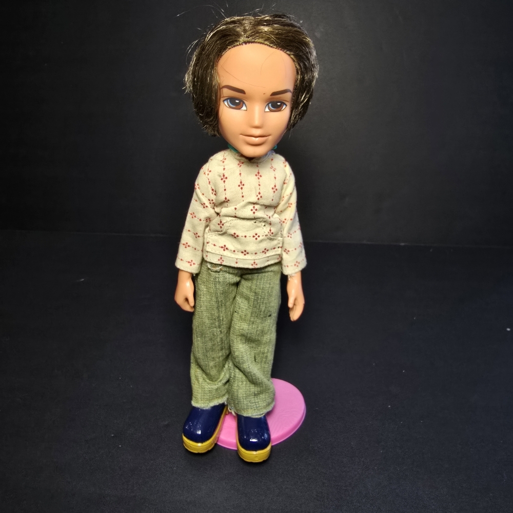 Bratz Koby Doll With Boots, Jeans And Shirt 2002 MGA Entertainment